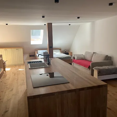 Apartmaji Pri Mojci Apartma *